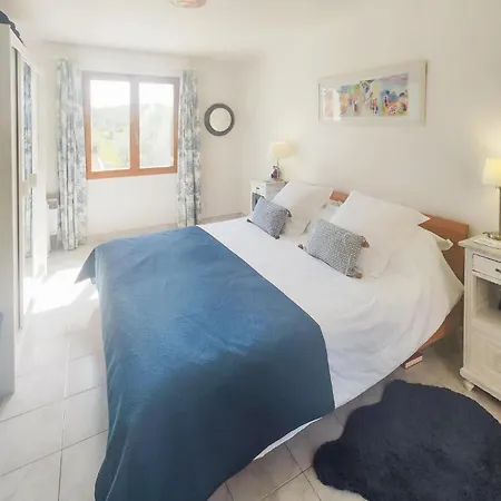 Holiday home Stunning In With Private Swimming Pool, Be Inside Or Outside Assignan